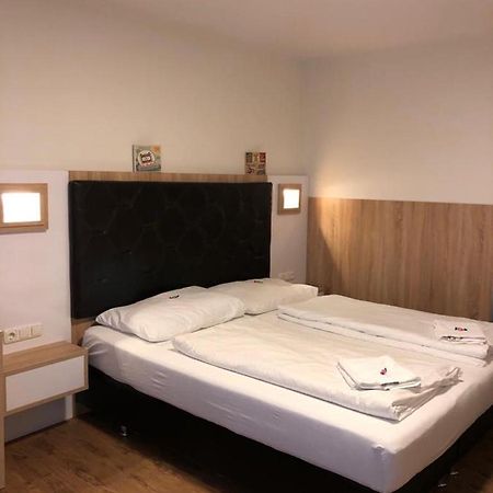 Gastehaus Penny Rooms N Галлайн Екстер'єр фото