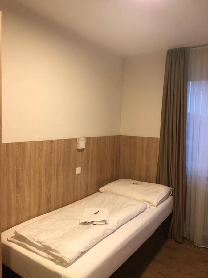 Gastehaus Penny Rooms N Галлайн Екстер'єр фото